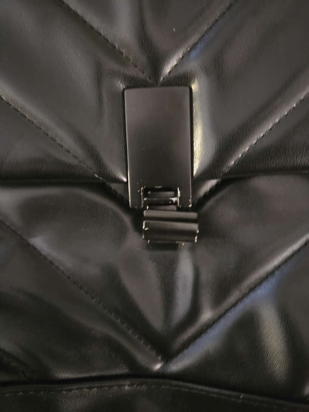 Aldo Black Quilted Shoulder Bag with Chain Strap - Picture 3 of 8